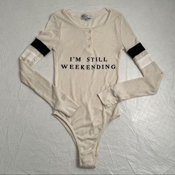 Wildfox I’m Still Weekending off white waffle knit graphic print bodysuit - Picture 2 of 8